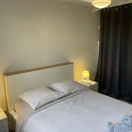 La Cardonille Avec Patio Apartment *